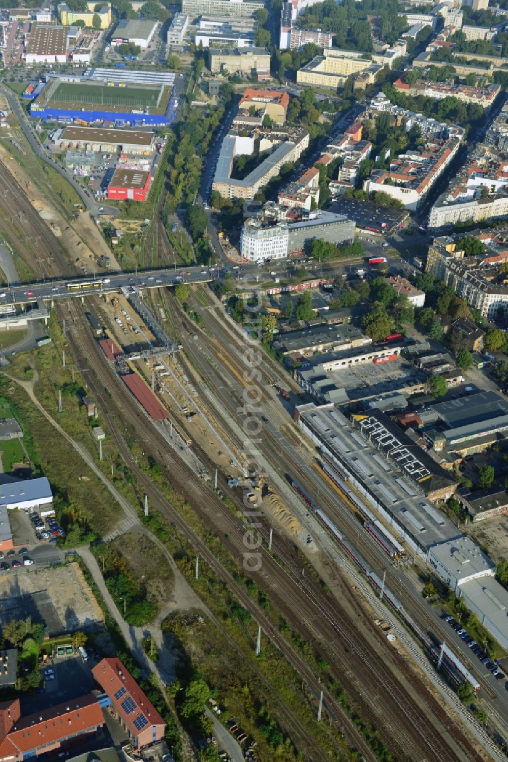 Berlin from the bird's eye view: Area of ??the S-Bahn station Warschauer Strasse in Berlin before the planned modernization