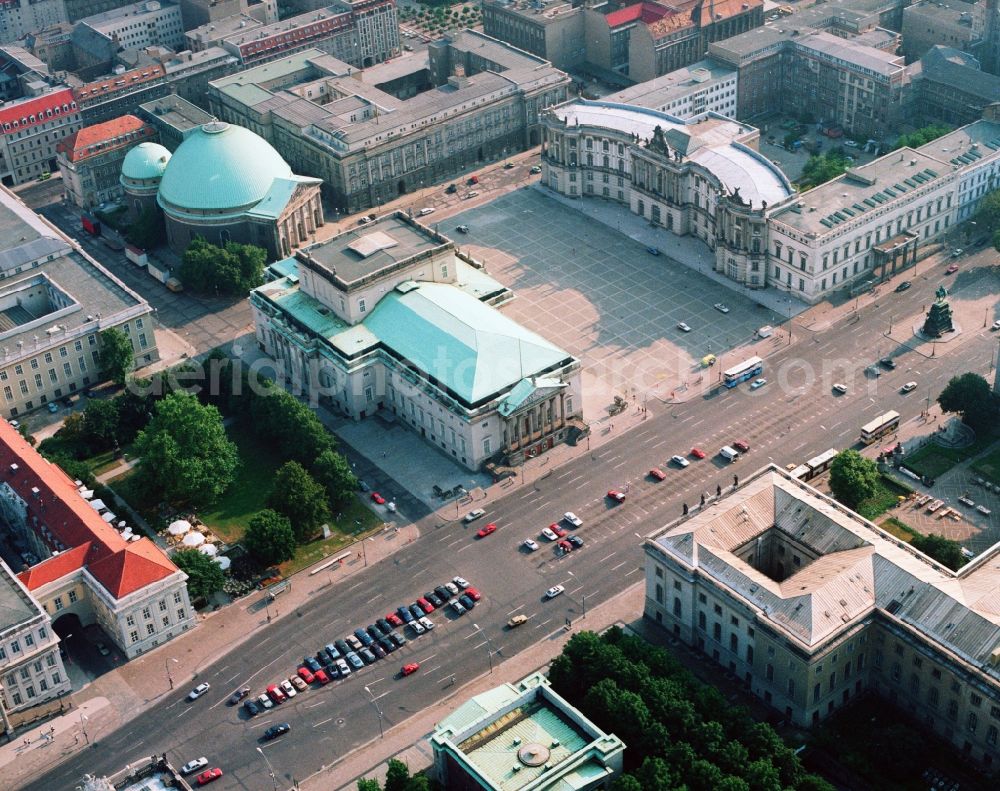 Aerial image Berlin Mitte - Area at Bebelplatz with the Unter den Linden boulevard with the building complex of the Humboldt University in the Mitte district of the center of East Berlin