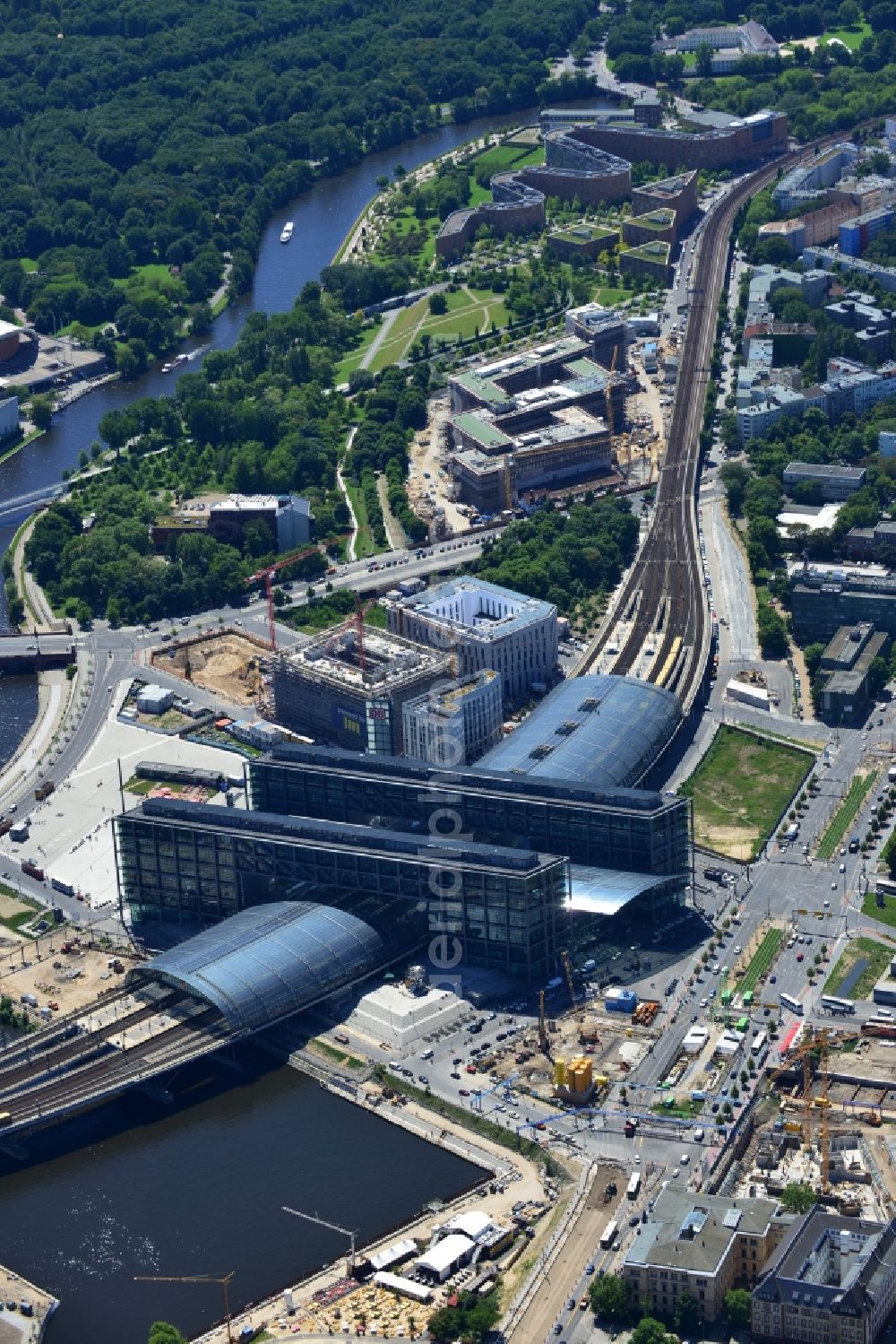 Aerial photograph Berlin OT Moabit - View of the Berlin Central Station