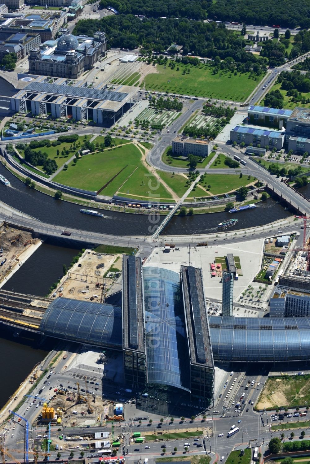 Aerial photograph Berlin OT Moabit - View of the Berlin Central Station