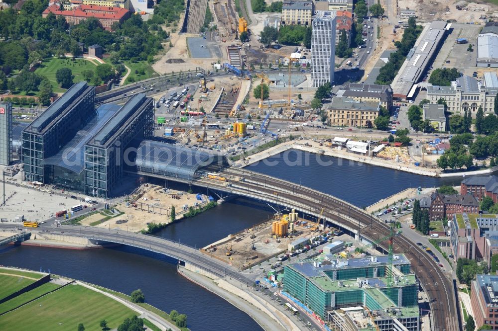 Berlin OT Moabit from above - View of the Berlin Central Station