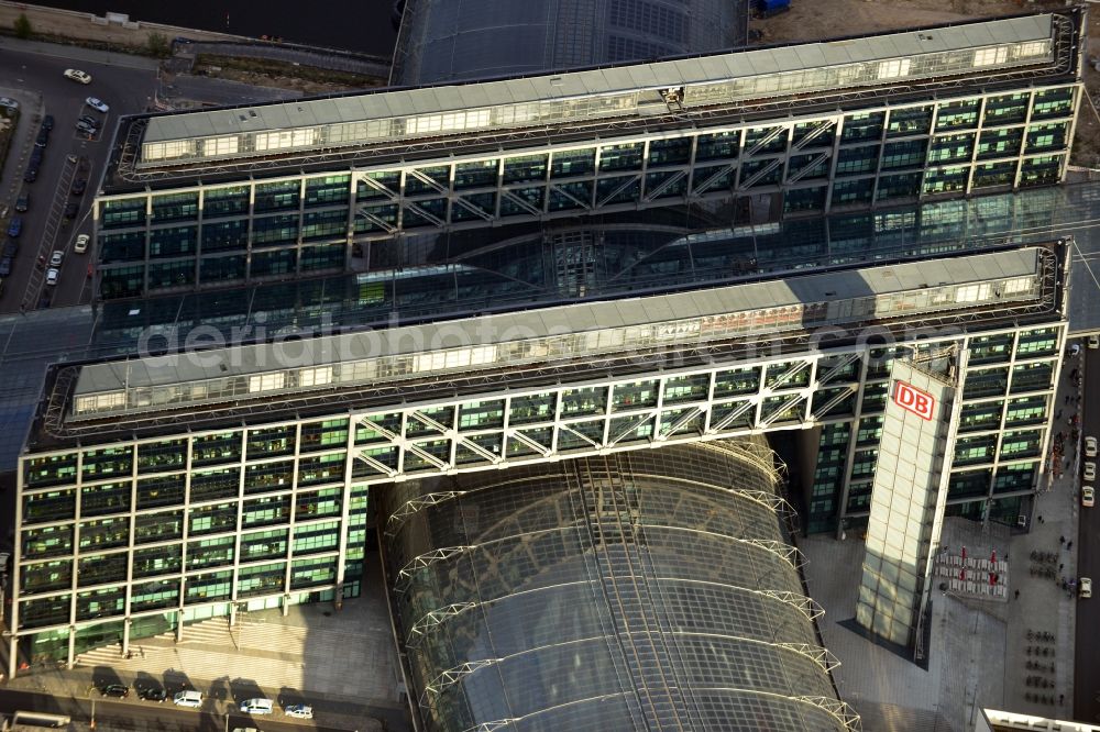 Berlin OT Moabit from the bird's eye view: View of the Berlin Central Station