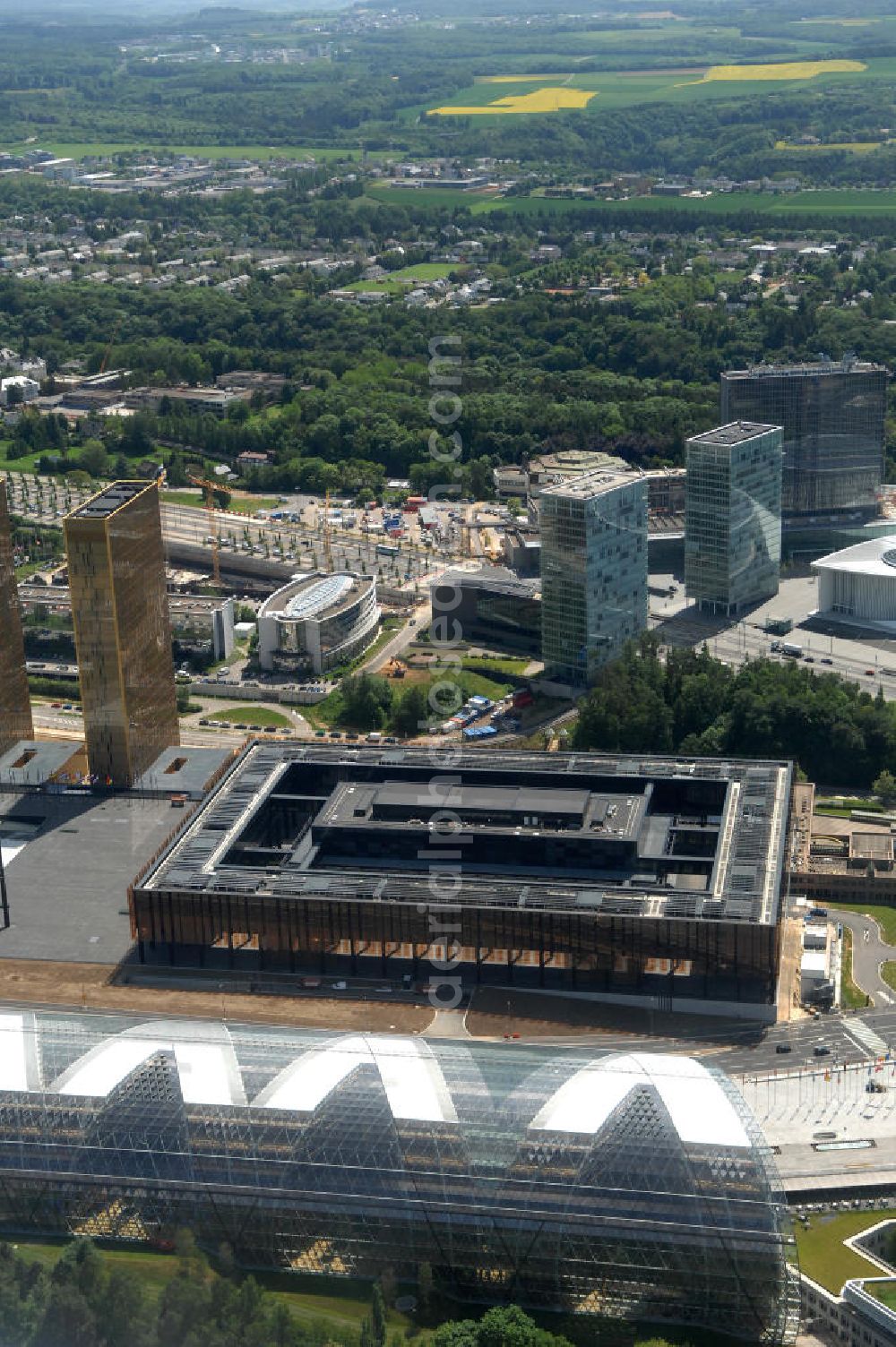 Aerial image Luxemburg - Blick auf das Areal des Europäischen Gerichtshof im Europaviertel in Luxemburg. Es befindet sich auf dem Kirchberg-Plateau in Luxemburg (Stadt).