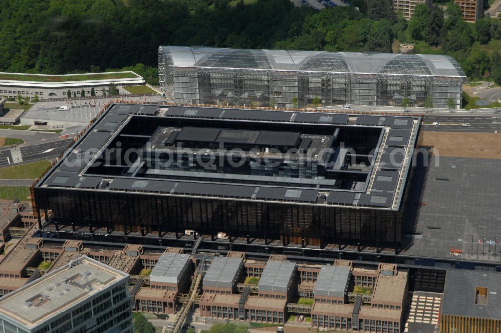 Aerial photograph Luxemburg - Blick auf das Areal des Europäischen Gerichtshof im Europaviertel in Luxemburg. Es befindet sich auf dem Kirchberg-Plateau in Luxemburg (Stadt).