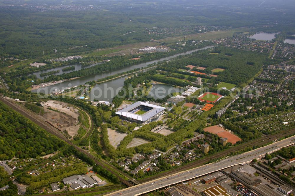 Duisburg from the bird's eye view: Fish eye - Blick auf das Areal an der MSV-Arena Wedau mit der Regattabahn und der Parallelkanal in Duisburg