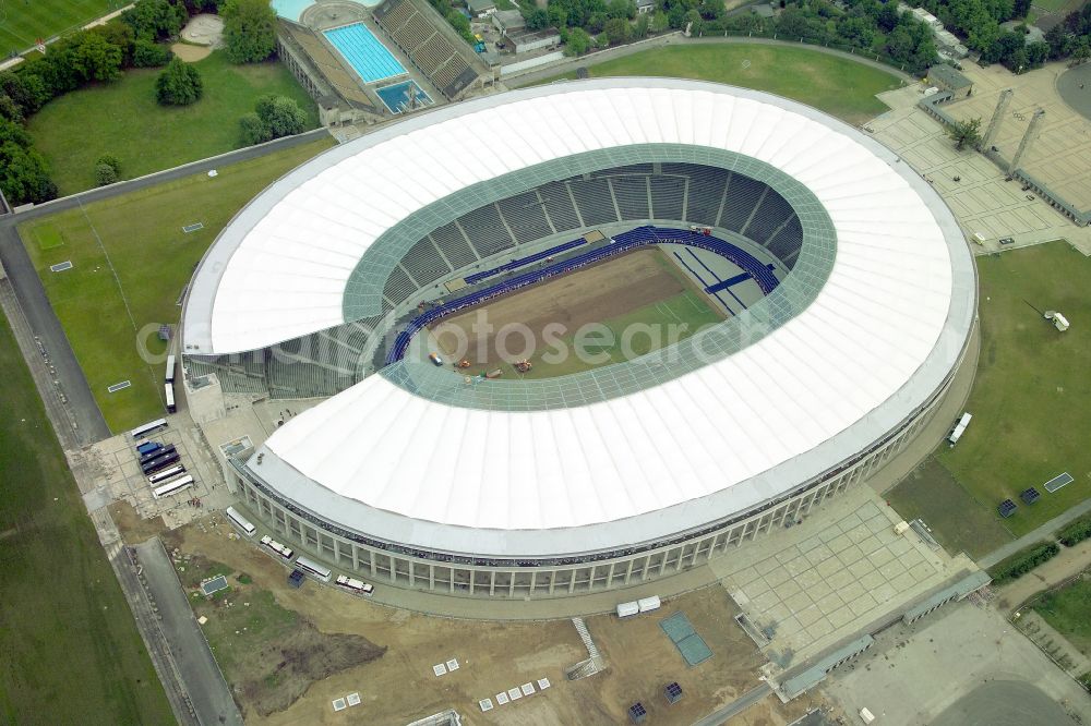 Berlin from above - Sports facility grounds of the Arena stadium Olympiastadion of Hertha BSC in Berlin in Germany