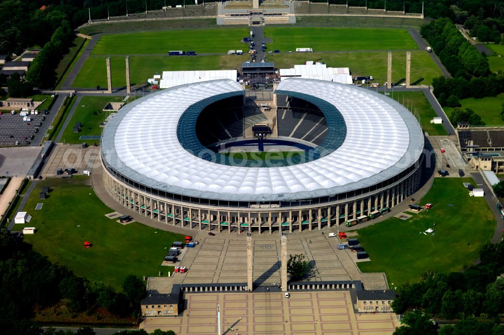 Berlin from above - Sports facility grounds of the Arena stadium Olympiastadion of Hertha BSC in Berlin in Germany