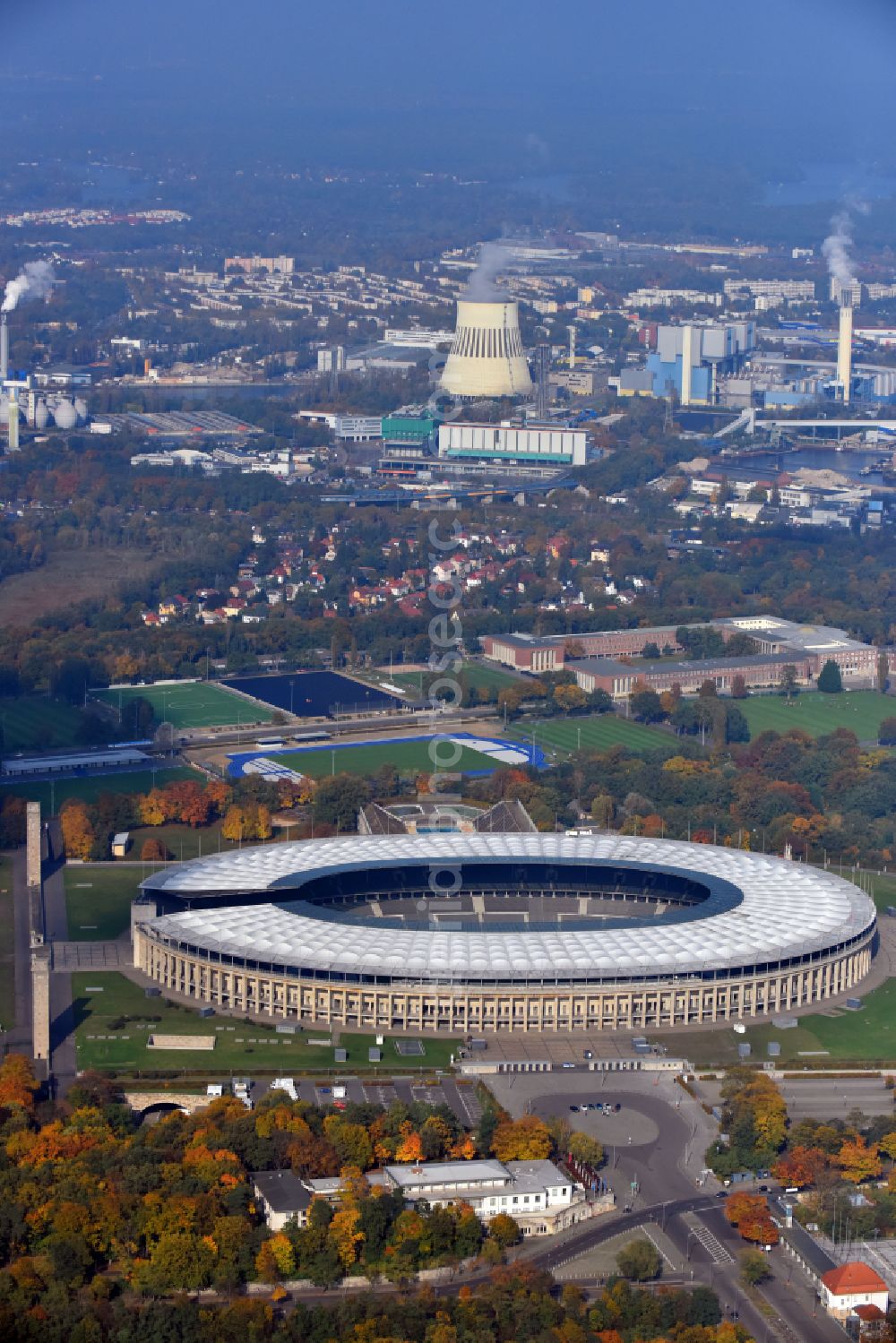 Aerial image Berlin - Sports facility grounds of the Arena stadium Olympiastadion of Hertha BSC in Berlin in Germany