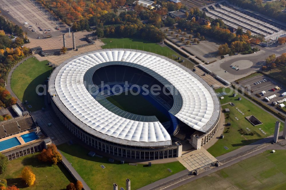 Aerial photograph Berlin - Sports facility grounds of the Arena stadium Olympiastadion of Hertha BSC in Berlin in Germany