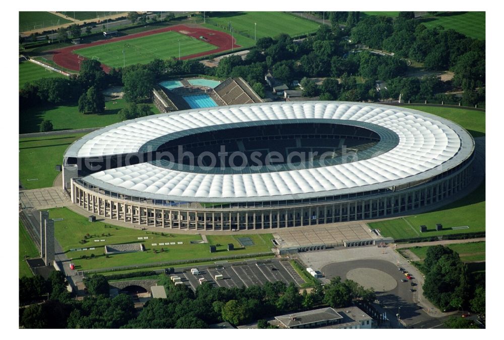 Aerial image Berlin - Sports facility grounds of the Arena stadium Olympiastadion of Hertha BSC in Berlin in Germany