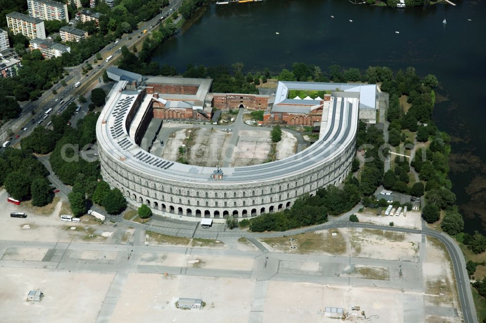 Nürnberg from the bird's eye view: Arena of the unfinished Congress Hall on the former Nazi party rally grounds in Nuremberg in Bavaria