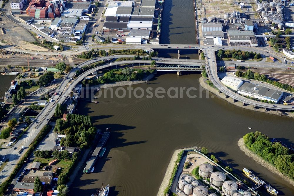 Aerial image Hamburg - The junction Argentinienknoten with Kluetjenfelder road, Ellerholz bridge and Argentinien bridge. A project of the Hamburg Port Authority HPA