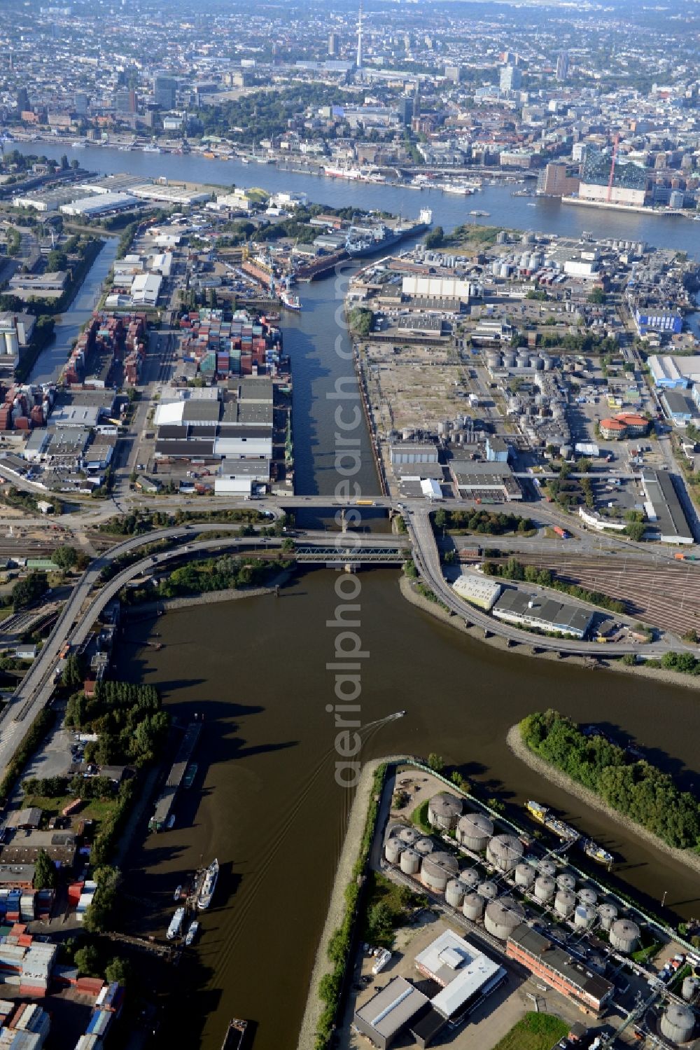 Hamburg from above - The junction Argentinienknoten with Kluetjenfelder road, Ellerholz bridge and Argentinien bridge. A project of the Hamburg Port Authority HPA