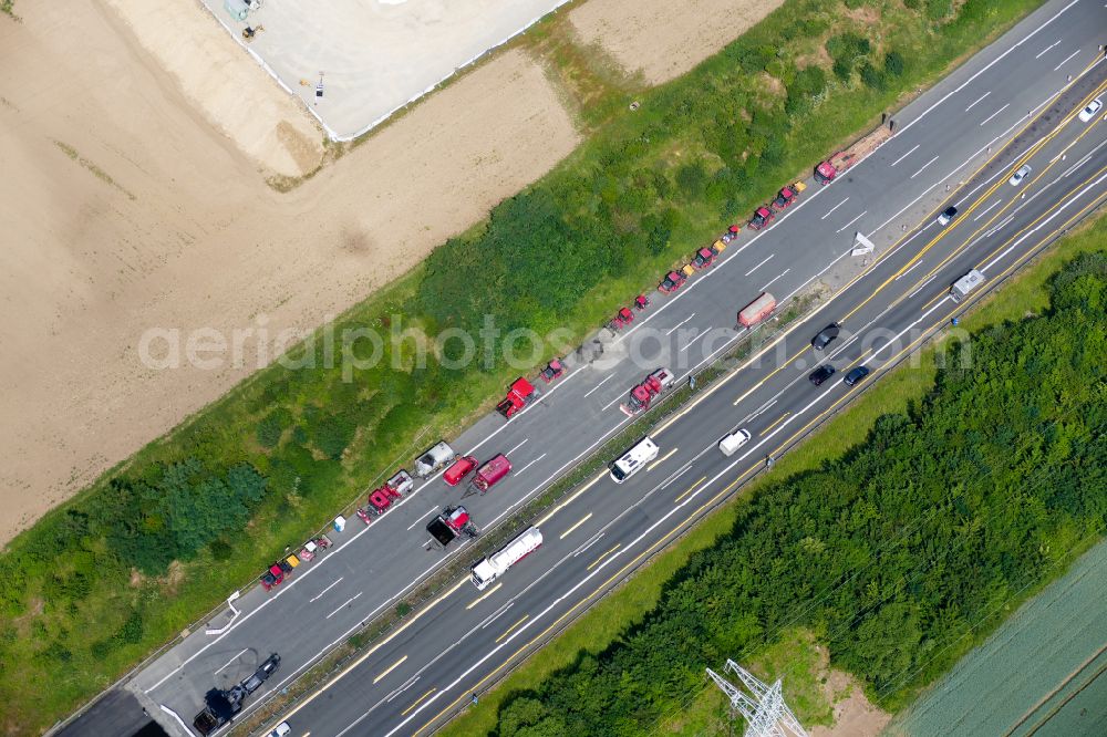 Rosdorf from above - Motorway construction site to renew the asphalt surface on the route Autobahn A 7 in Rosdorf in the state Lower Saxony, Germany