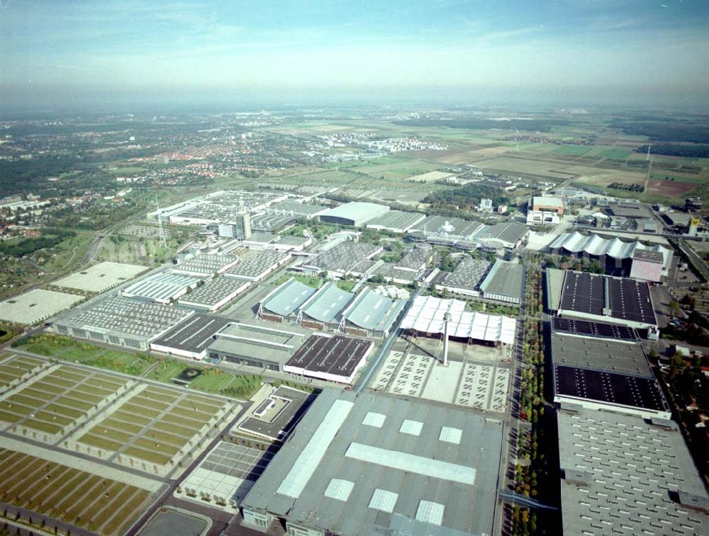 Aerial photograph Hannover - Sites to construct the exhibition site for World Expo 2000 at the current fairgrounds in Hanover in Lower Saxony