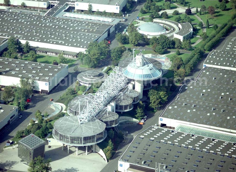 Hannover from the bird's eye view: Sites to construct the exhibition site for World Expo 2000 at the current fairgrounds in Hanover in Lower Saxony