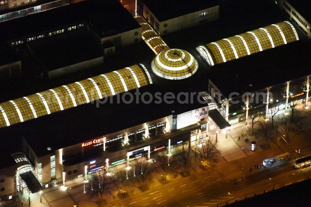 Aerial photograph at night Magdeburg - Night lighting of the Allee Center in the district of Altstadt in Magdeburg in the state of Saxony-Anhalt