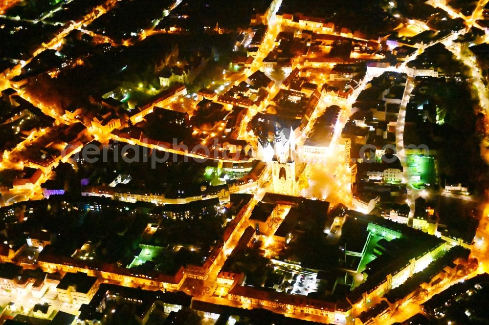 Köthen (Anhalt) at night from the bird perspective: Night lighting old Town area and city center in Koethen (Anhalt) in the state Saxony-Anhalt, Germany