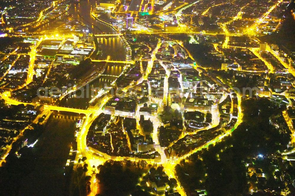 Aerial image at night Bremen - Night lighting Old Town area and city center in the district Mitte in Bremen, Germany