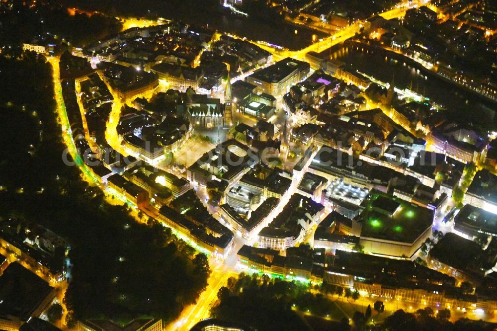 Aerial image at night Bremen - Night lighting Old Town area and city center in the district Mitte in Bremen, Germany