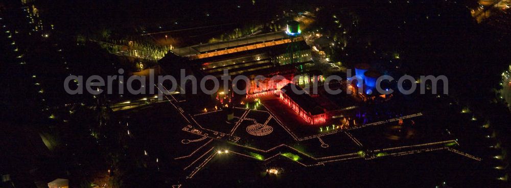 Aerial photograph at night Bochum - Nachtluftbild auf die Jahrhunderthalle in Bochum mit Lichtinstallationen zur Extraschicht 2008.