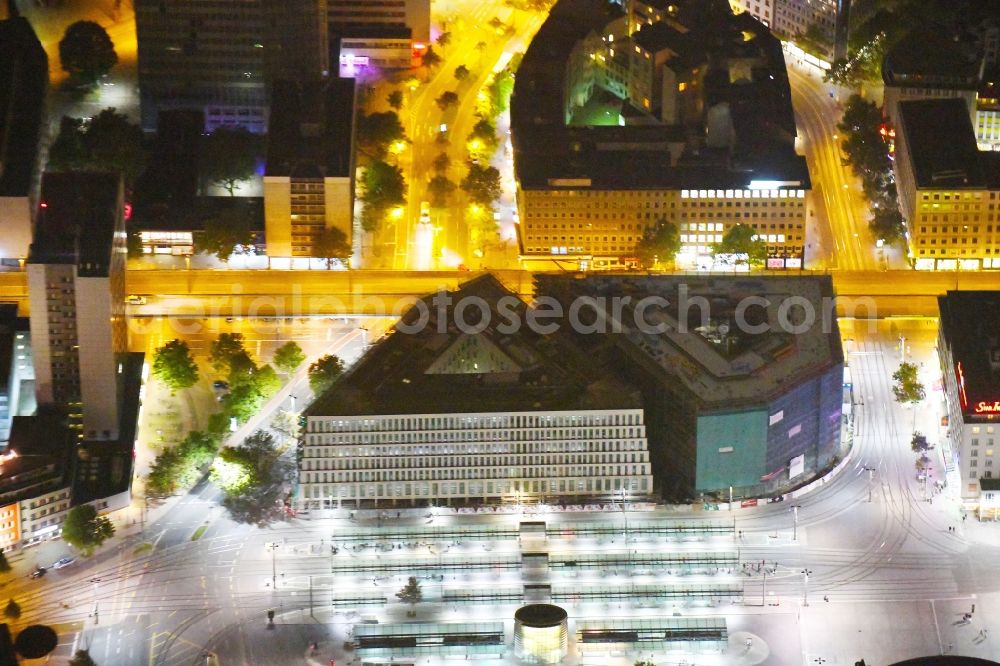 Bremen at night from above - Night lighting Building site office building Bahnhofstrasse corner Herdentorsteinweg in Bremen, Germany