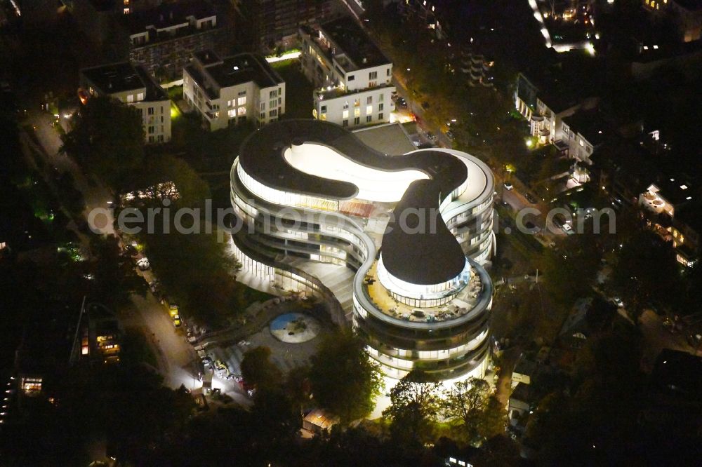 Aerial photograph at night Hamburg - Night lighting New construction site the hotel complex Luxushotel The Fontenay an der Aussenalster im Stadtteil Rotherbaum in Hamburg