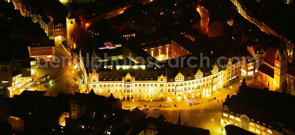 Erfurt at night from the bird perspective: Night lighting street guide of famous promenade and shopping street Anger in the district Zentrum in Erfurt in the state Thuringia, Germany