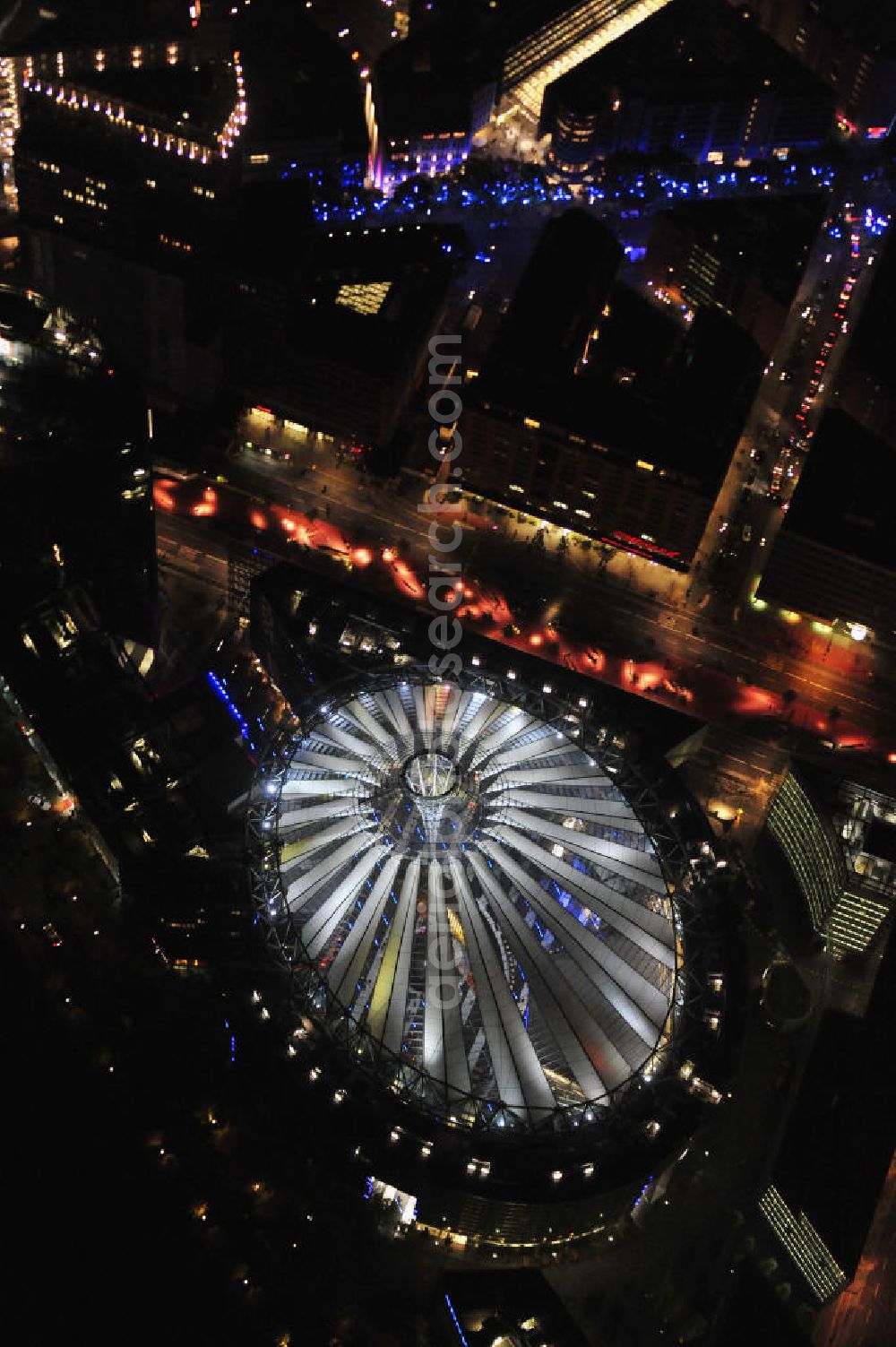 Aerial photograph at night Berlin - Nachtaufnahme: Sicht auf das Kaufhaus Sony Center am Potsdamer Platz anlässlich des Festival Of Lights 2010 in Berlin. Nightshot: View to the department store Sony Center at the Potsdamer Platz in celebration of the Festival Of Lights 2010 in Berlin.