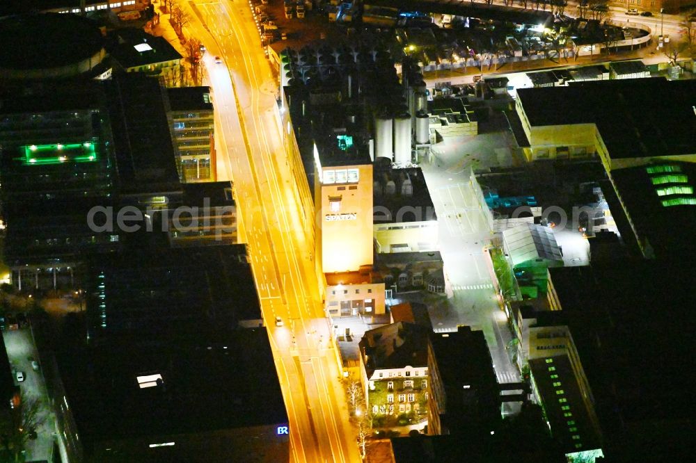 Aerial image at night München - Night lighting buildings and production halls on the premises of the Spaten-Brauerei brewery on Marsstrasse in the district of Maxvorstadt in Munich in the state Bavaria, Germany