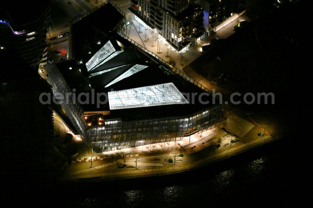 Aerial image at night Hamburg - Night lighting office building - Ensemble Am Strandkai in the district HafenCity in Hamburg, Germany