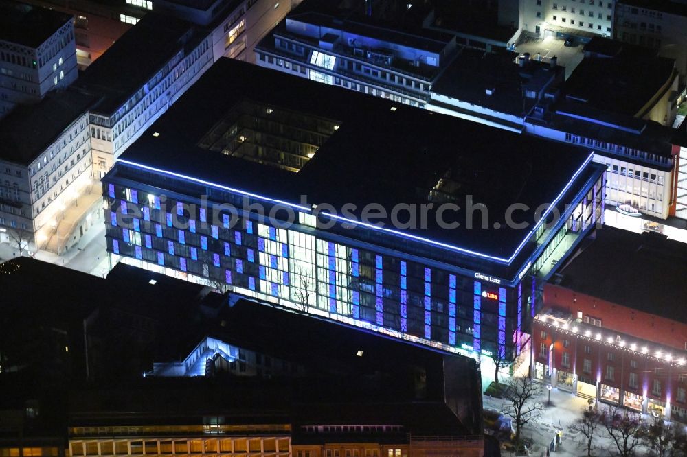 Stuttgart at night from the bird perspective: Night lighting office building Buelow-Carre on Lautenschlagerstrasse in the district Stuttgart-Mitte in Stuttgart in the state Baden-Wurttemberg, Germany