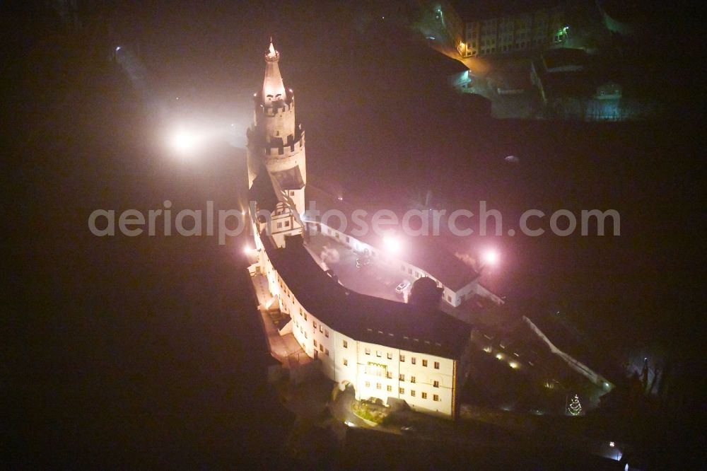 Aerial image at night Weida - Night lighting Castle of the fortress - Museum Osterburg on Schlossberg in Weida in the state Thuringia, Germany