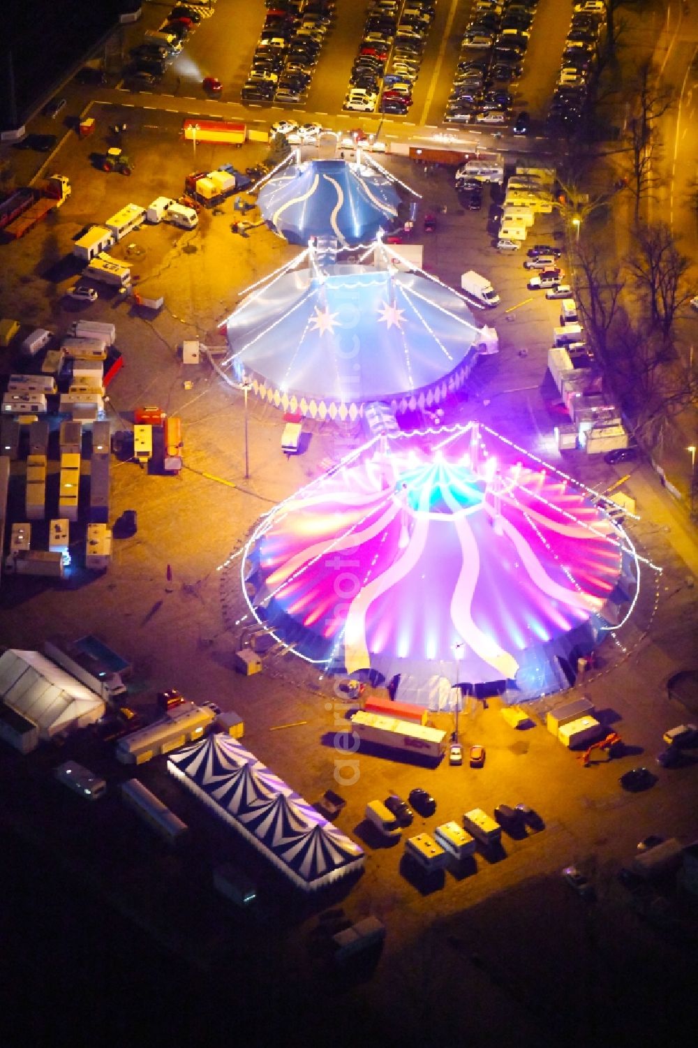 Dresden at night from above - Night lighting Circus tent domes of the circus Dresdner Weihnachts-Circus on Pieschener Allee in the district Altstadt in Dresden in the state Saxony, Germany