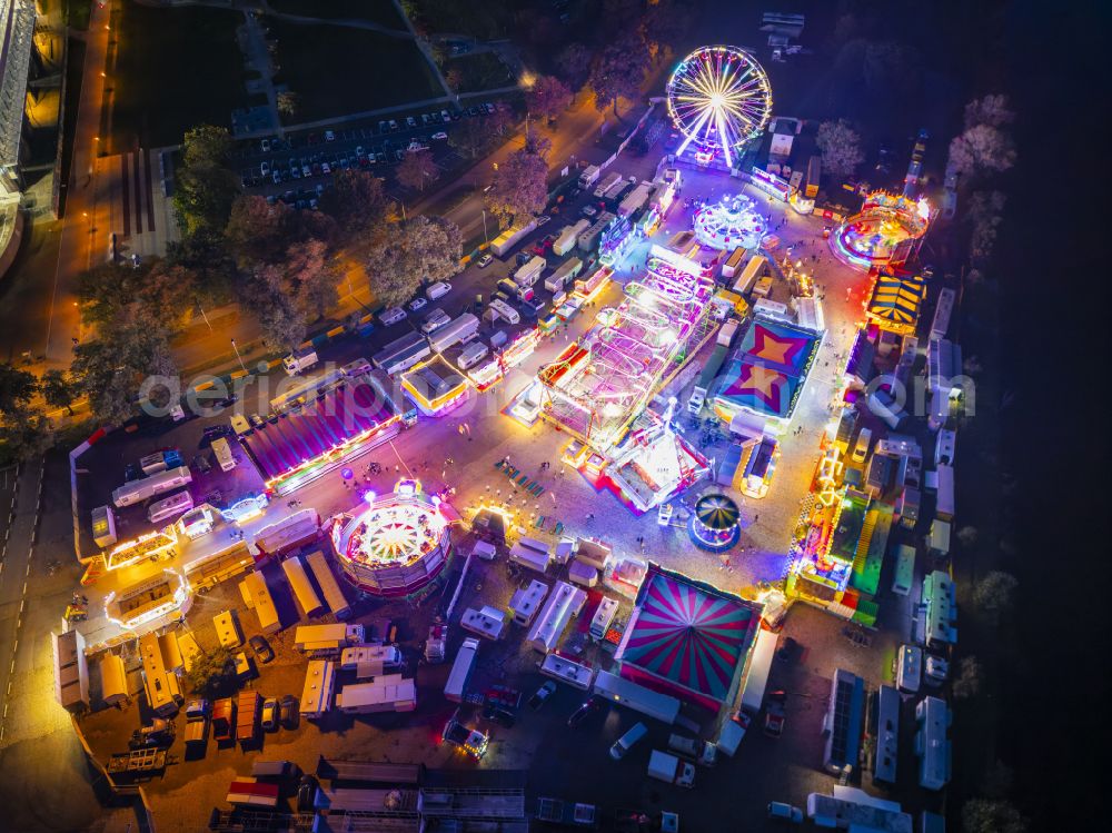 Dresden at night from the bird perspective: Night lighting Circus tent domes of the circus Dresdner Weihnachts-Circus on Pieschener Allee in the district Altstadt in Dresden in the state Saxony, Germany