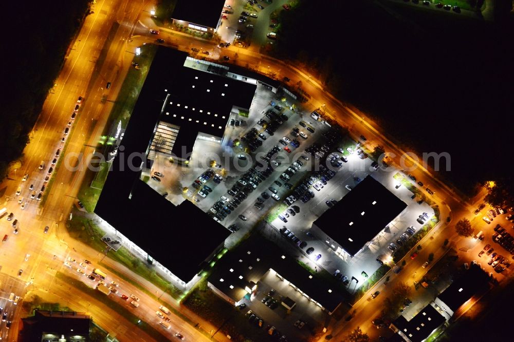 Aerial image at night Berlin Biesdorf - Night aerial photo of a BMW branch Marzahn in the district Biesdorf in Berlin