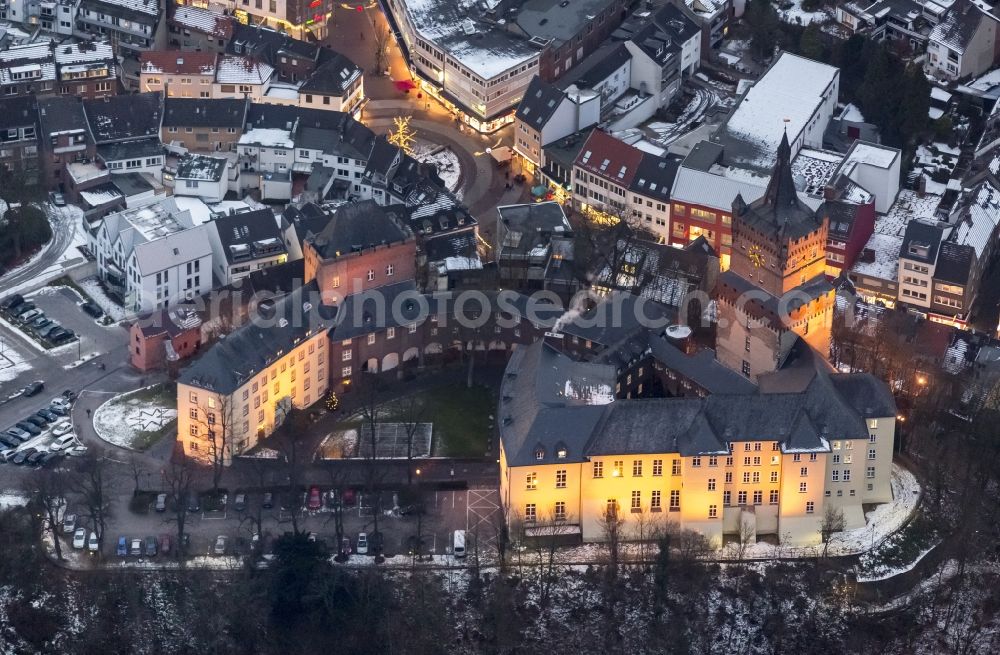 Aerial image at night Kleve - Night aerial view of Swan Castle on Castle Hill Kleve in North Rhine-Westphalia