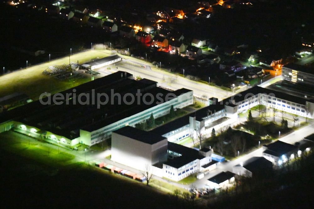 Aerial photograph at night Arnstadt - Night lighting Industrial estate and company settlement entlang of Bierweg - Am Obertunk in Arnstadt in the state Thuringia, Germany