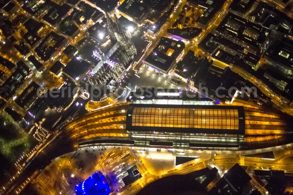 Aerial image at night Köln - Night view of Cologne's main railway station in the city center