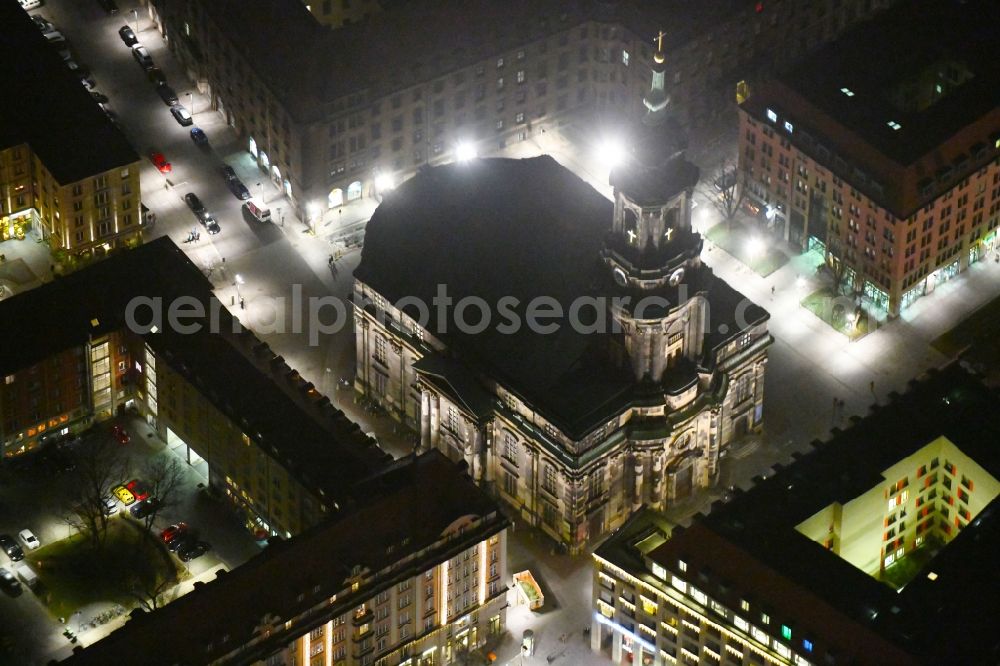 Aerial photograph at night Dresden - Night lighting Church building Kreuzkirche Dresden An der Kreuzkirche in Dresden in the state Saxony