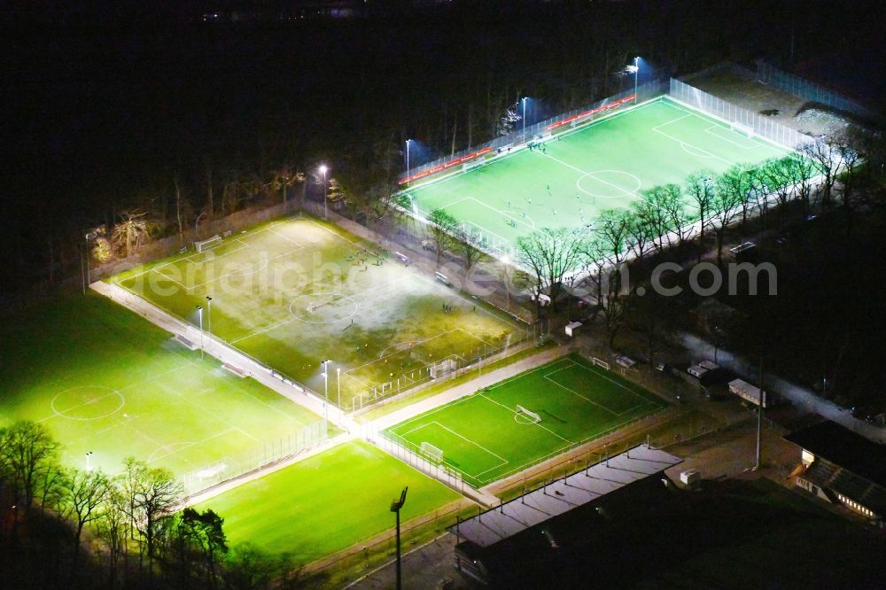 Hannover at night from the bird perspective: Night lighting Sports grounds and football pitch Ensemble of Hannoverscher Sportverein von 1896 e. V. on in Hannover in the state Lower Saxony, Germany