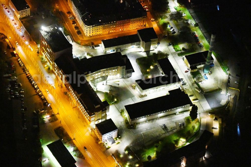 Aerial photograph at night Dresden - Night lighting Building and production halls on the premises of Menarini - Von Heyden GmbH in the district Neustadt in Dresden in the state Saxony, Germany