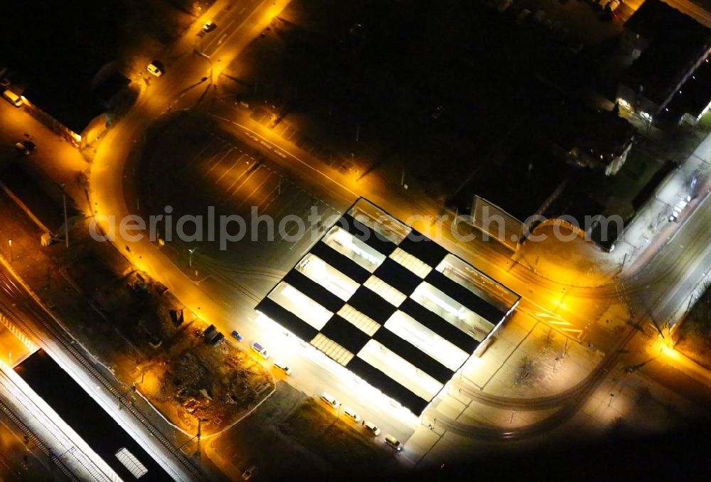 Aerial photograph at night Gotha - Night aerial view of the ZOB omnibus station and the tram stop of the public transport company in Gotha in the state of Thuringia, Germany