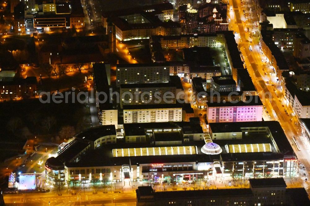 Magdeburg at night from above - Night lighting Building of the shopping center Allee-Center Magdeburg on street Ernst-Reuter-Allee in the district Zentrum in Magdeburg in the state Saxony-Anhalt, Germany