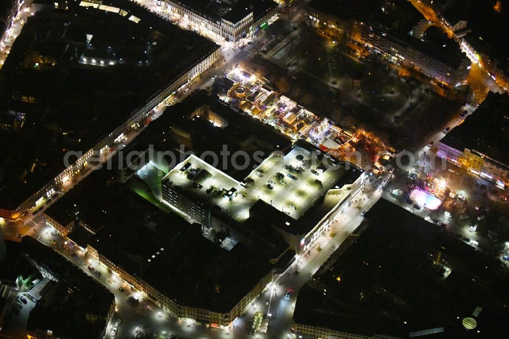 Aerial image at night Fürth - Night lighting Building of the shopping center CARRE Fuerther Freiheit in Fuerth in the state Bavaria, Germany