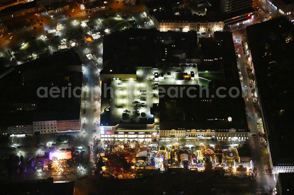 Aerial photograph at night Fürth - Night lighting Building of the shopping center CARRE Fuerther Freiheit in Fuerth in the state Bavaria, Germany