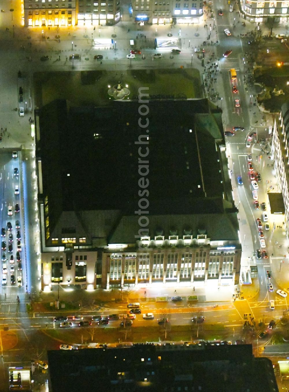 Düsseldorf at night from above - Night lighting building of the shopping center Galeria Kaufhof on Koenigsalle in the district Stadtmitte in Duesseldorf in the state North Rhine-Westphalia, Germany