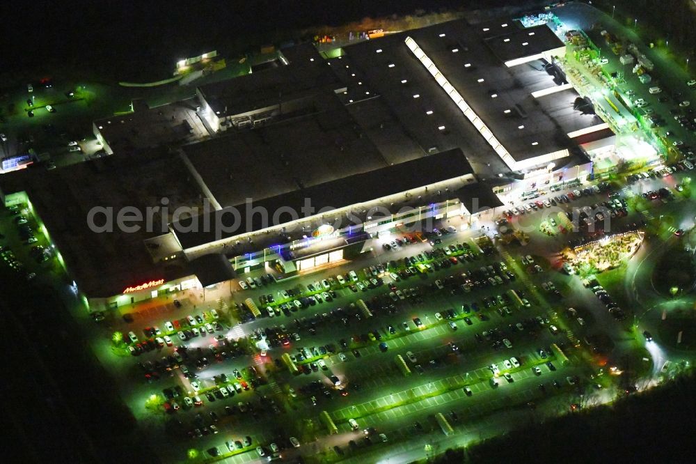 Forchheim at night from above - Night lighting Building of the shopping center Globus SB-Warenhaus on Willy-Brandt-Allee in the district Buckenhofen in Forchheim in the state Bavaria, Germany