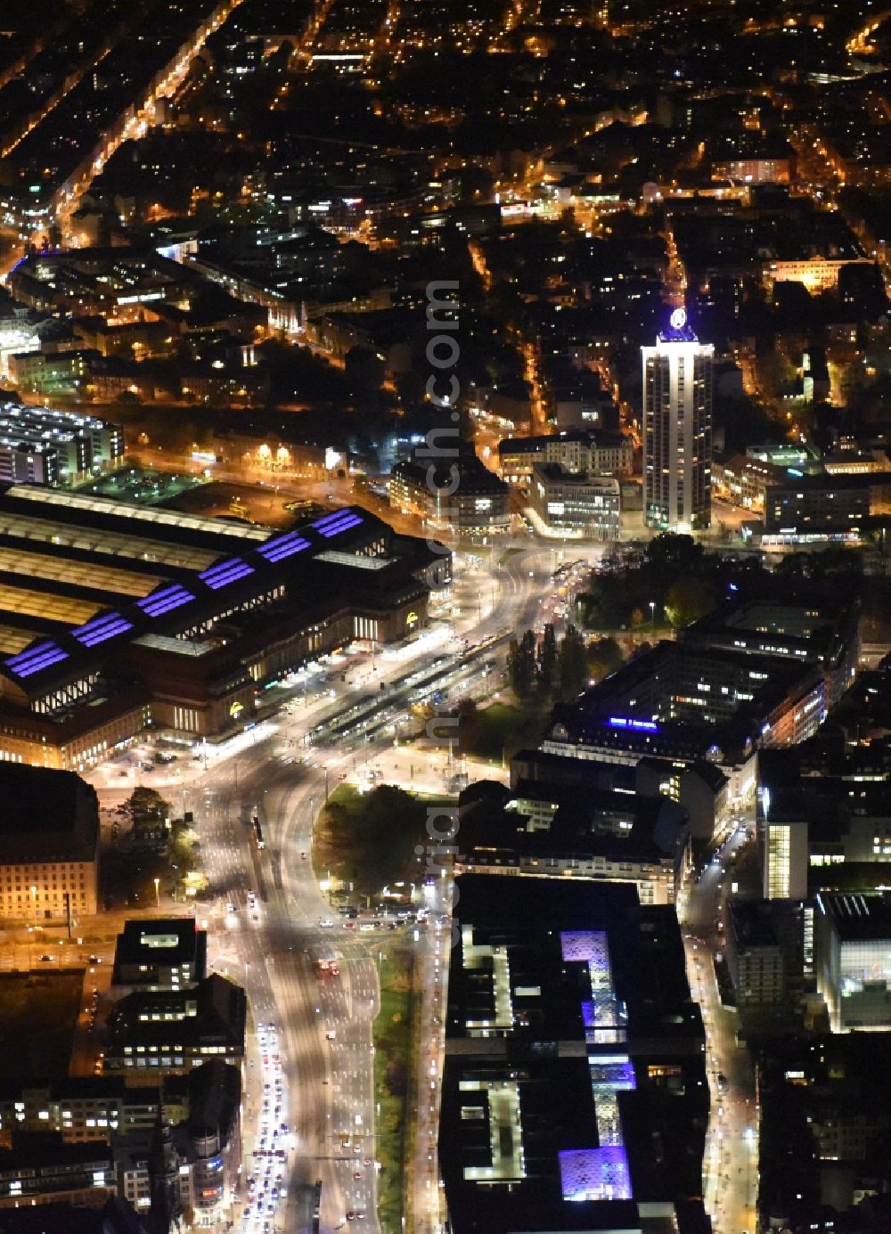 Aerial image at night Leipzig - Night lighting Building of the shopping center Hoefe on Bruehl in the district Mitte in Leipzig in the state Saxony, Germany