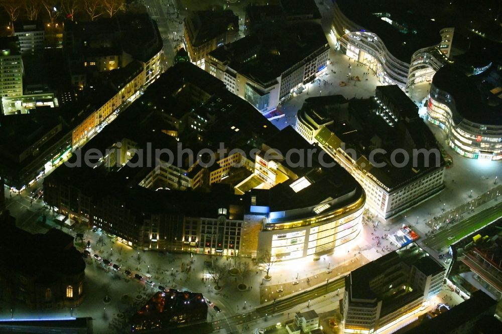 Düsseldorf at night from the bird perspective: Night lighting building of the shopping center Peek & Cloppenburg on Schadowstrasse in the district Stadtmitte in Duesseldorf in the state North Rhine-Westphalia, Germany